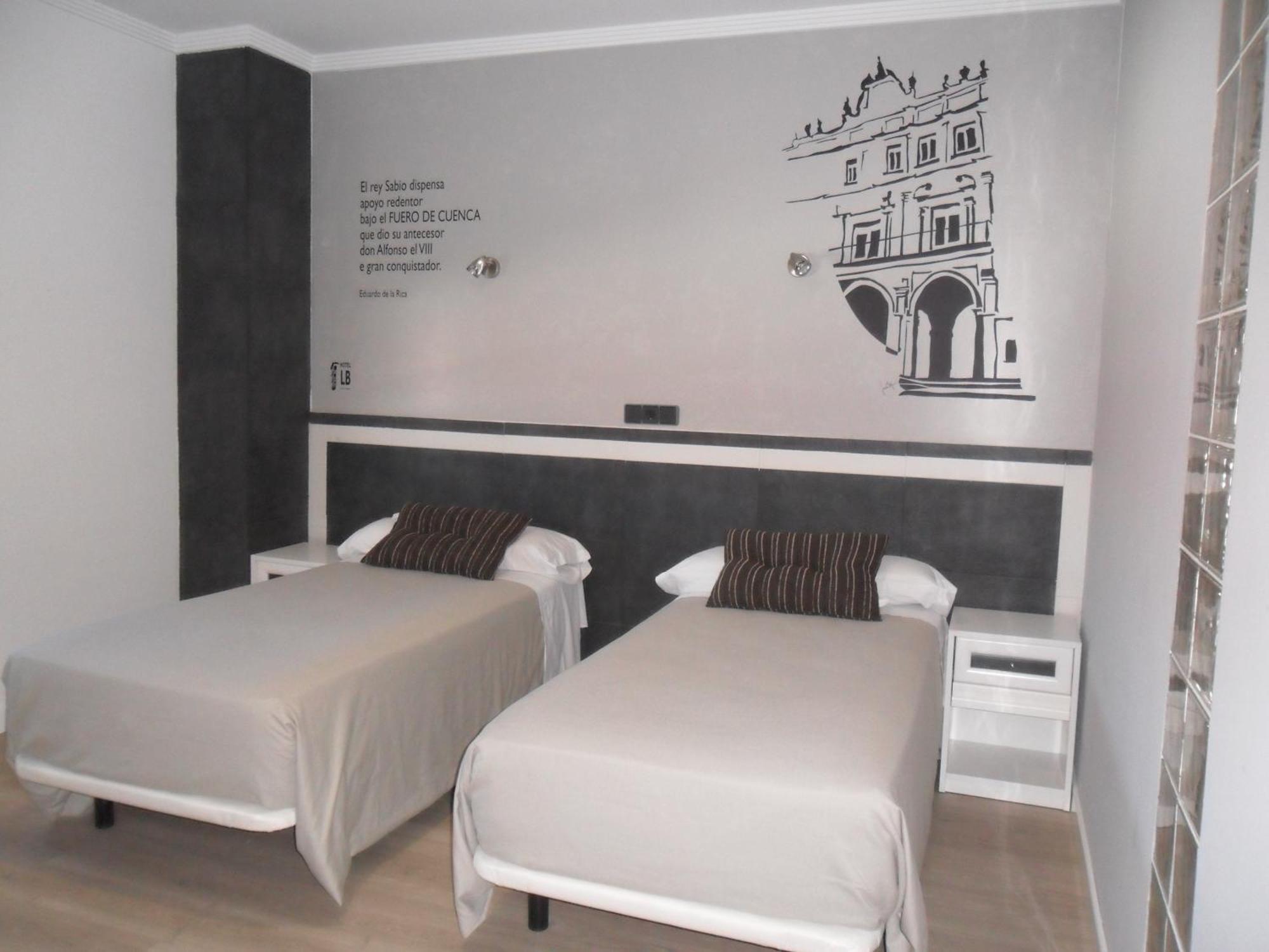 Hotel Lb Villa De Cuenca Куенка Екстериор снимка