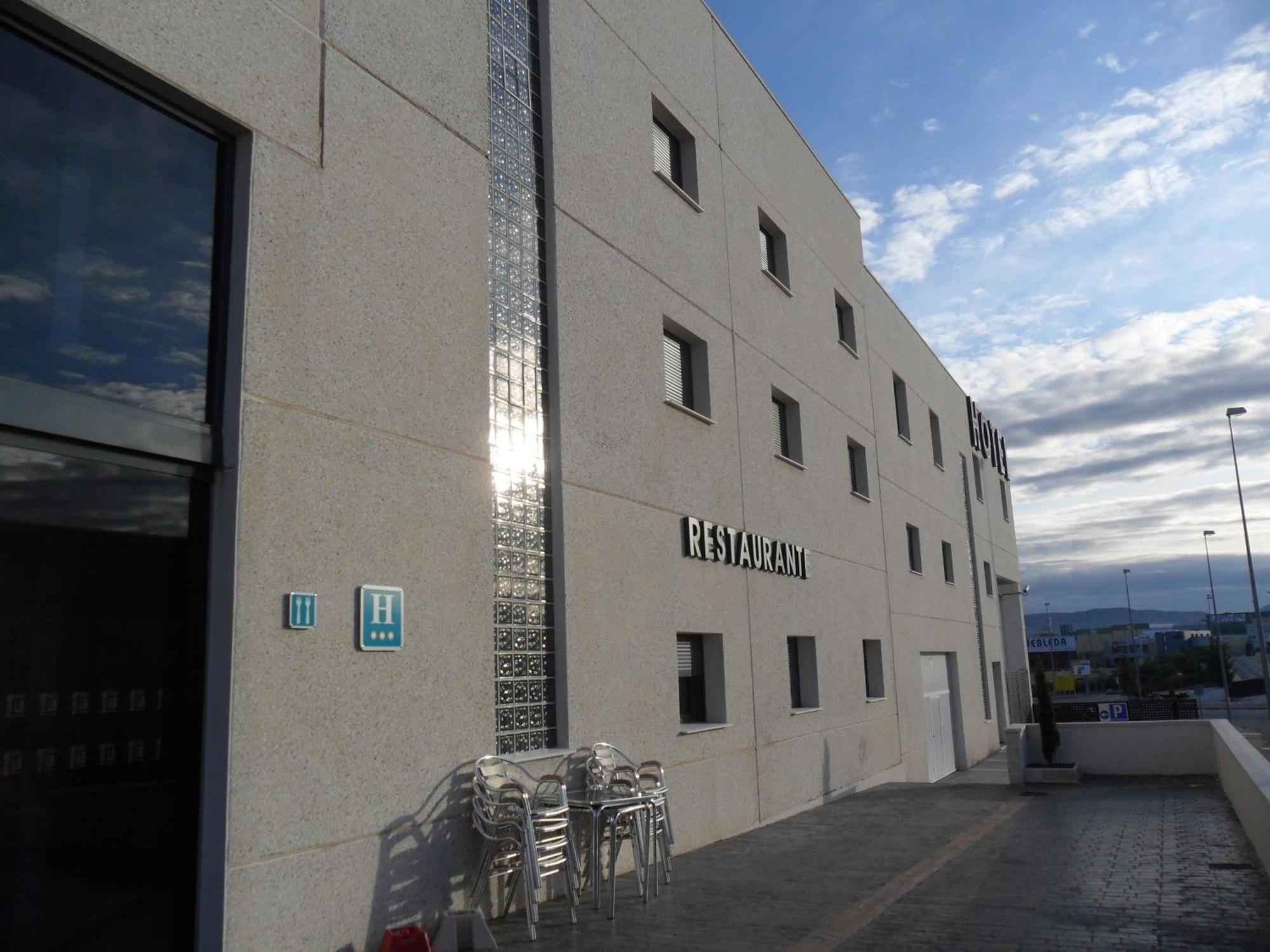 Hotel Lb Villa De Cuenca Куенка Екстериор снимка