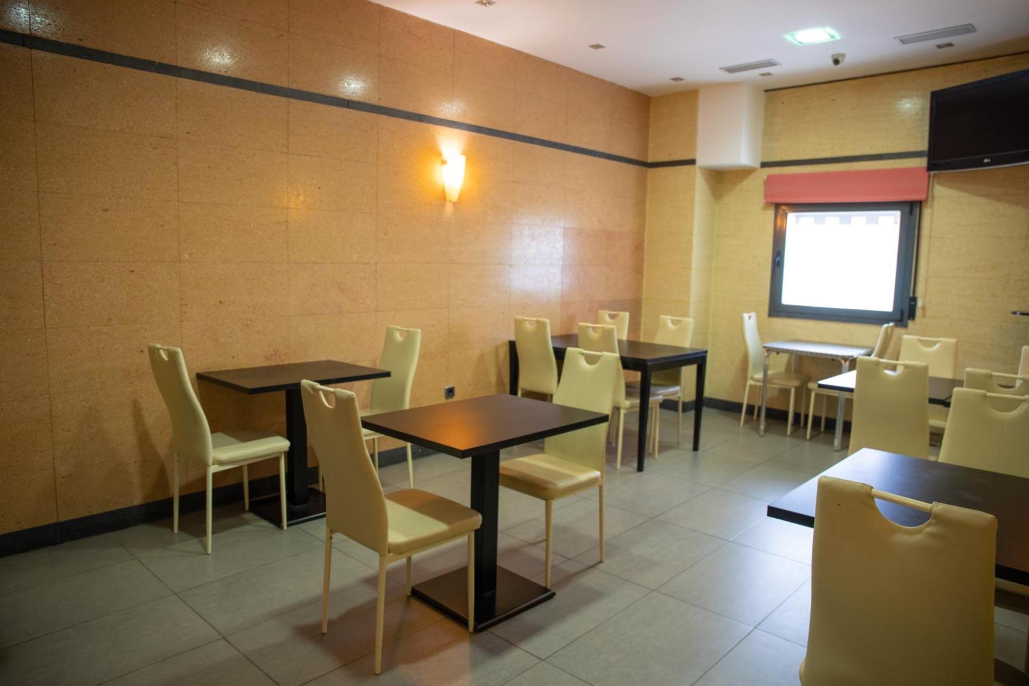 Hotel Lb Villa De Cuenca Куенка Екстериор снимка