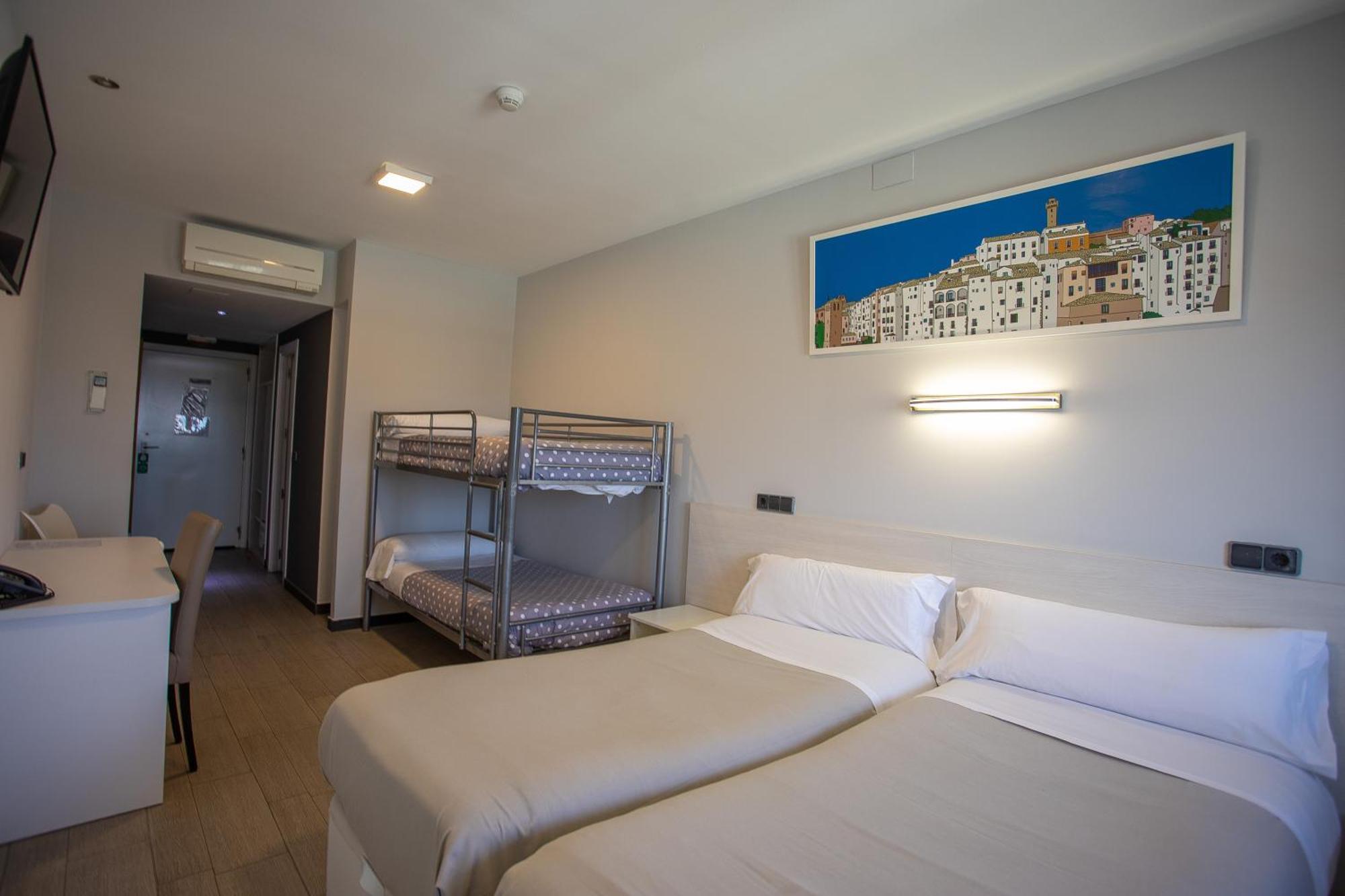 Hotel Lb Villa De Cuenca Куенка Екстериор снимка
